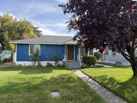 Photo of 1824 W Hopkins St, Pasco, WA 99301 (MLS # 296844)