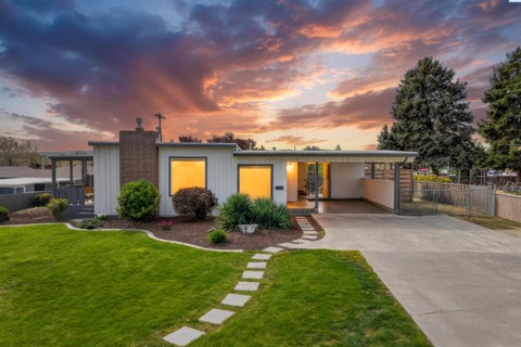 Photo of 2409 W Albany AVE, Kennewick, WA 99336 (MLS # 297039)