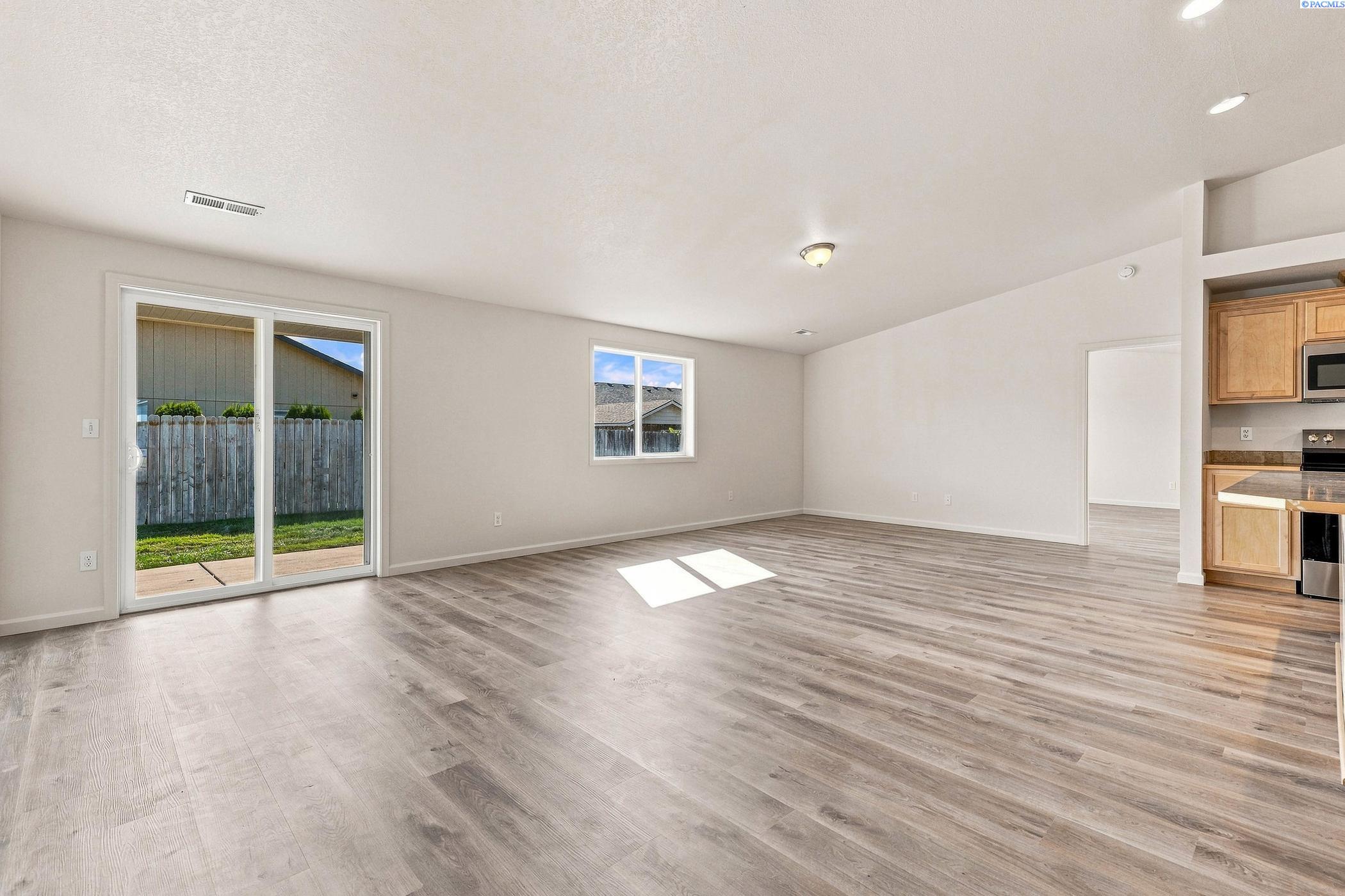 IDX 4 5519 arthur lane