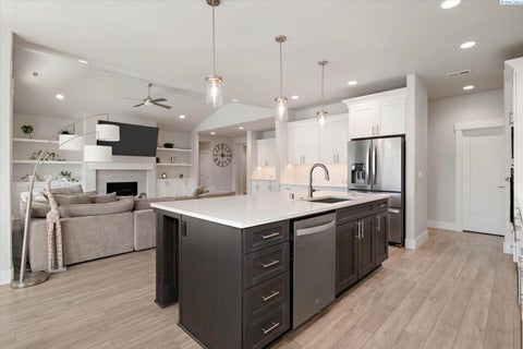 Photo of 2729 Broken Top AVE, Richland, WA 99354 (MLS # 295257)