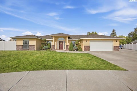 Photo of 4504 Desert Cove, West Richland, WA 99353 (MLS # 296755)