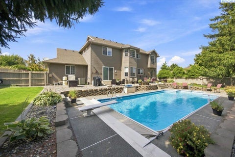 Photo of 2927 S Ledbetter Pl, Kennewick, WA 99337 (MLS # 296220)