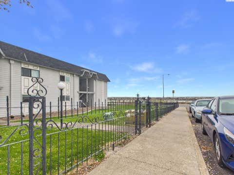 Photo of 2401 W Canal Dr #9C, Kennewick, WA 99336 (MLS # 291836)