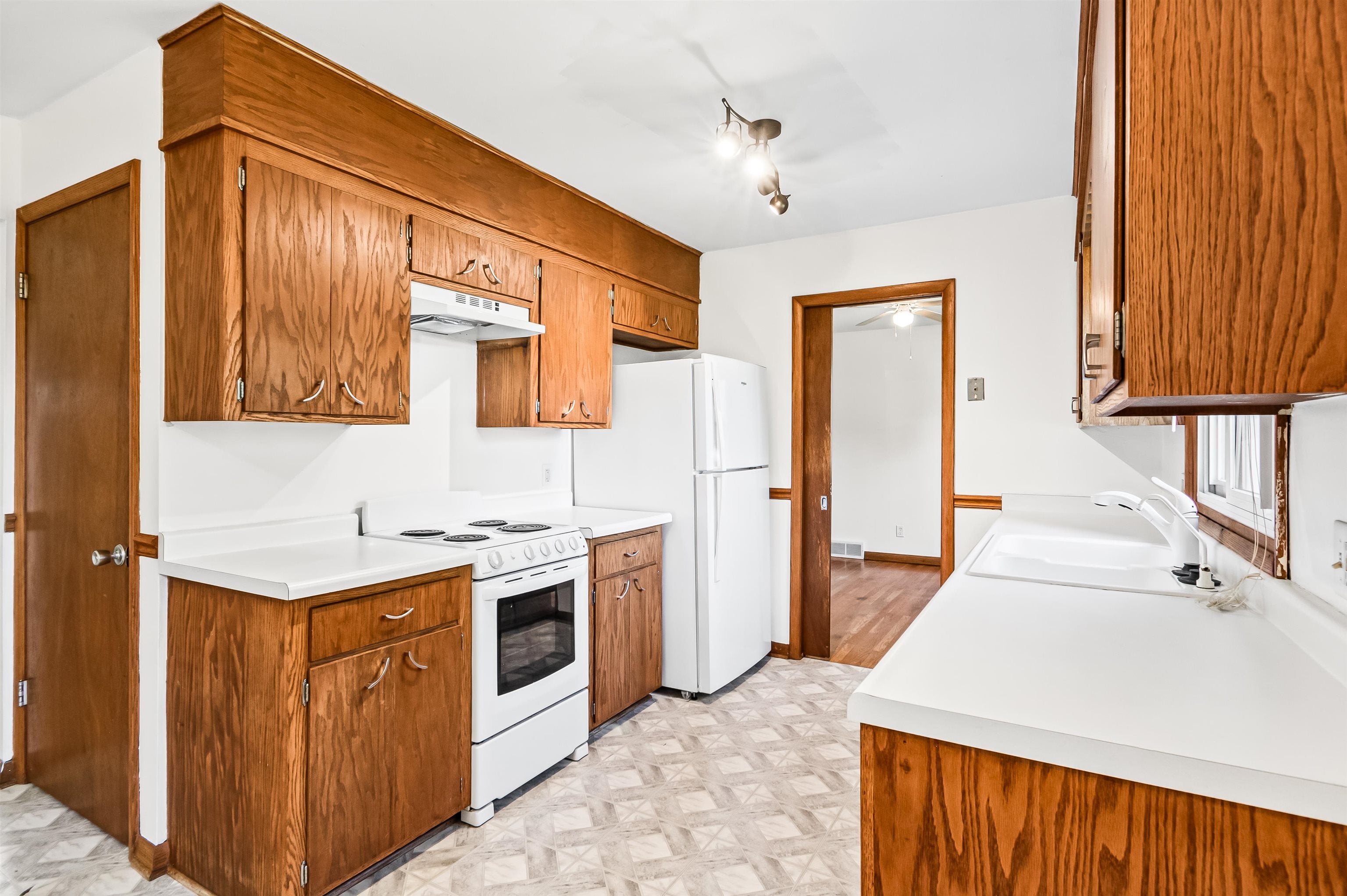 1328 James Court