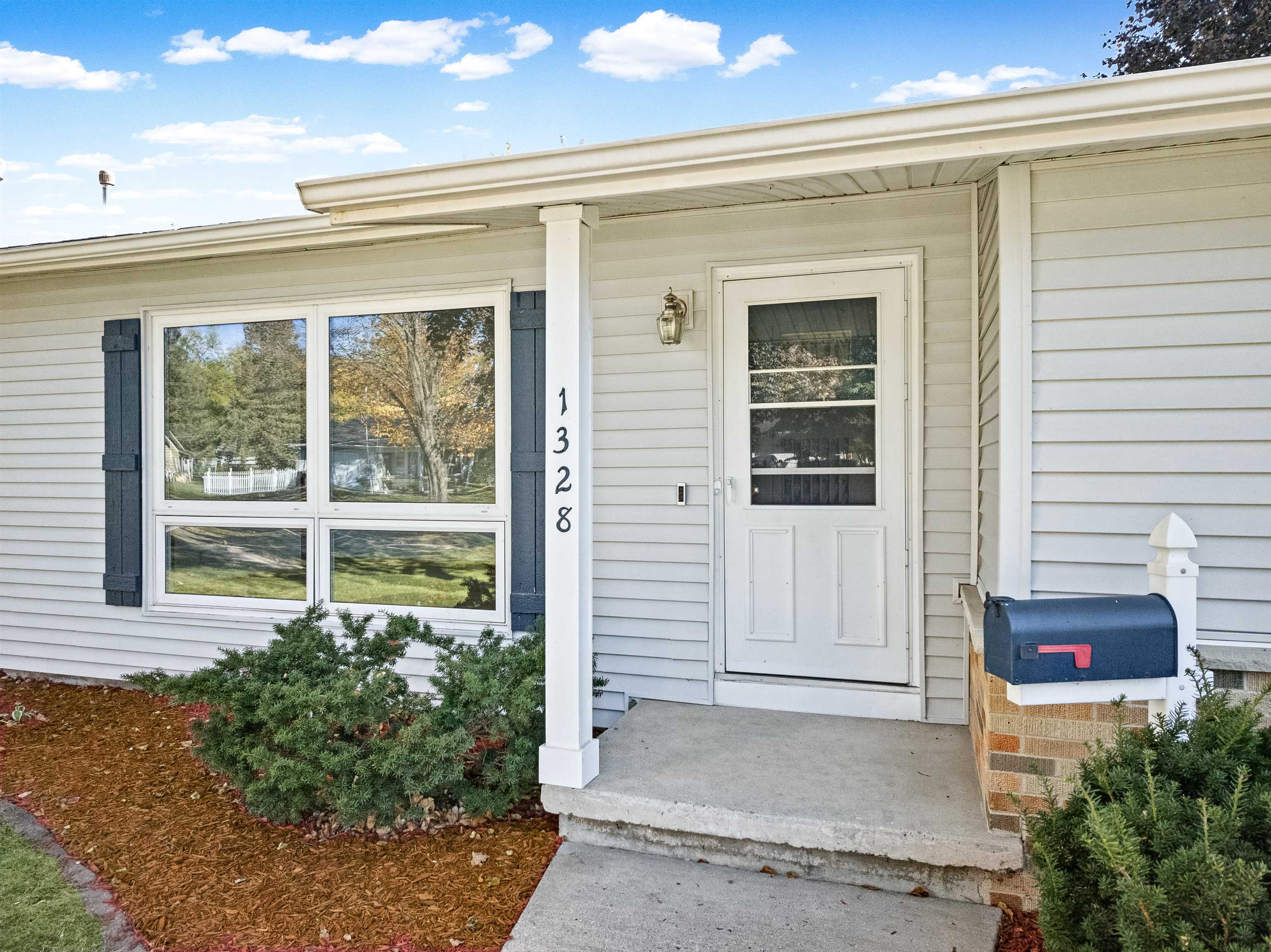 1328 James Court
