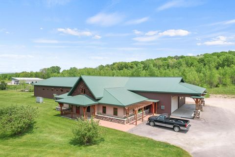 Photo of 1301 Lake Street, Baraboo, WI 53913 (MLS # 1950649)