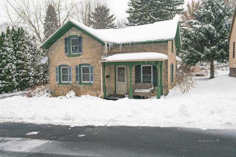 Photo of 114 E Green Street, Watertown, WI 53098 (MLS # 2013273)