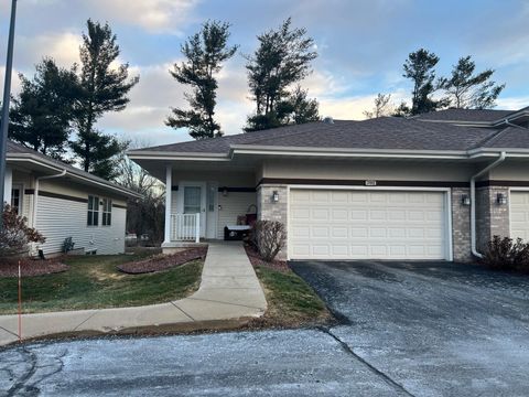 Photo of 702 Clardell Drive, Sun Prairie, WI 53590 (MLS # 2014703)