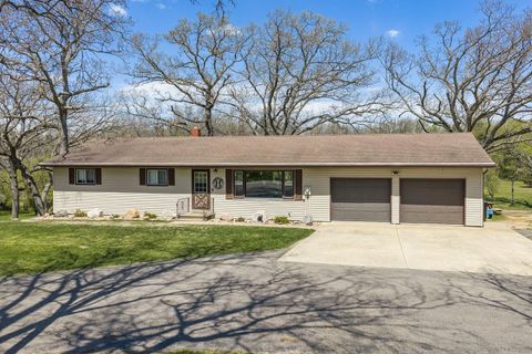 Photo of E9010A South Avenue, Reedsburg, WI 53959 (MLS # 2022920)