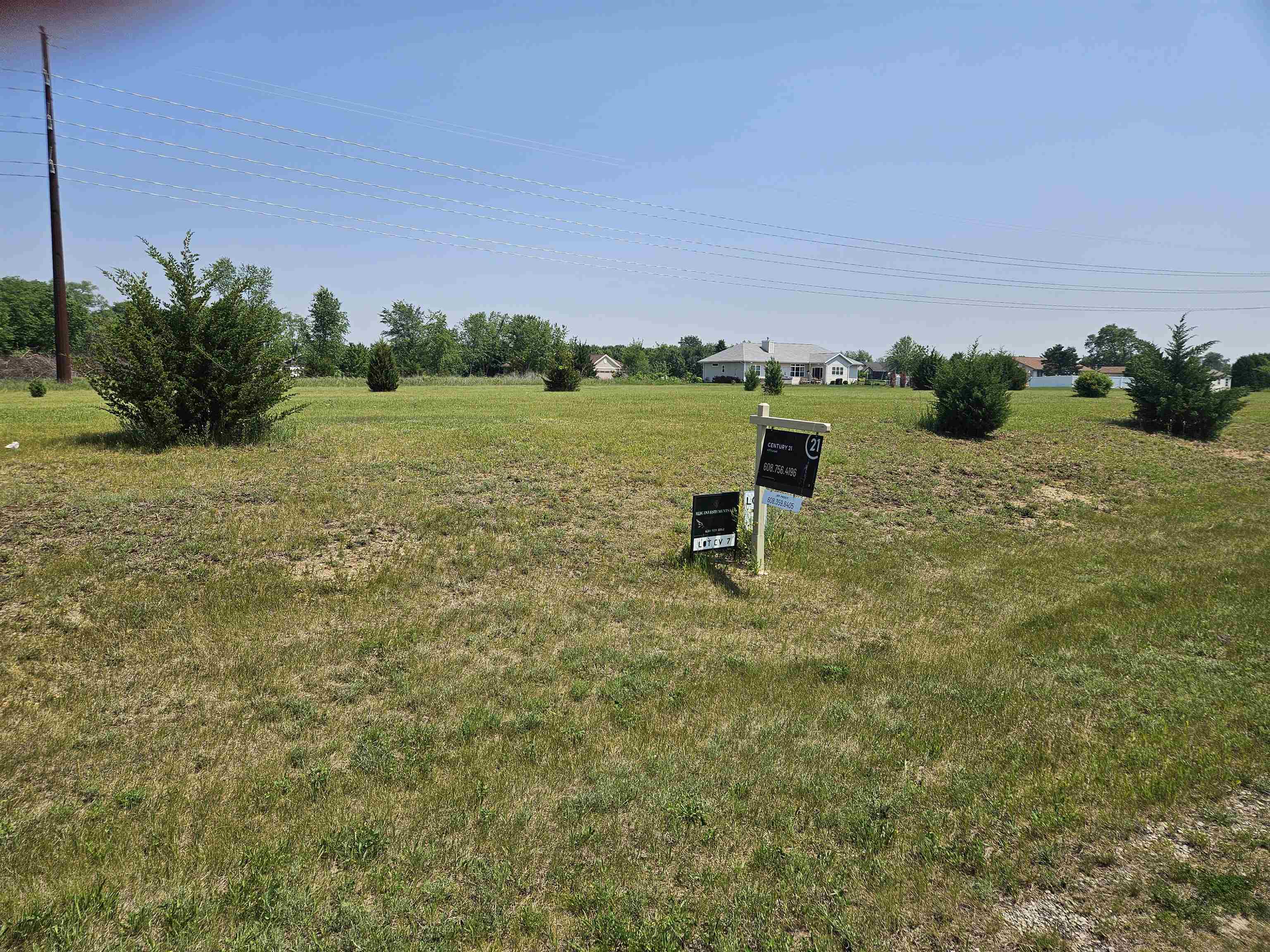 Photo 1 of 3 — 4131 S Chippendale Drive, Beloit, WI 53511