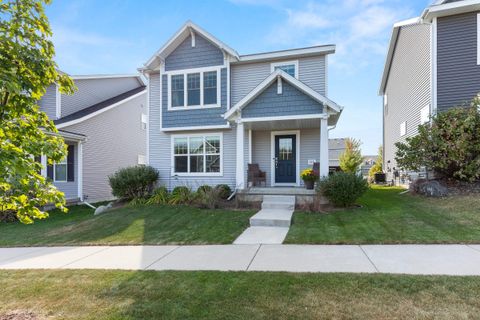 Photo of 712 Sugar Maple Lane, Verona, WI 53593 (MLS # 2018178)