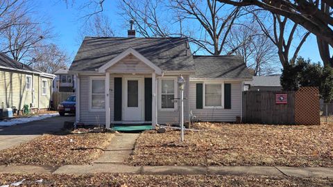 Photo of 1215 Lincoln Avenue, Beloit, WI 53511 (MLS # 2016362)
