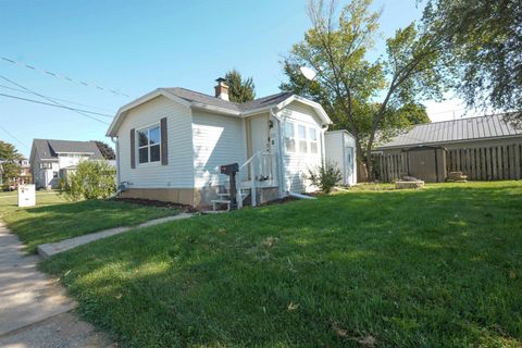 Photo of 231 Hillyer Street, Waupun, WI 53963 (MLS # 2009798)