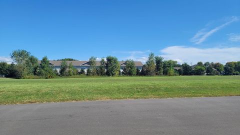 Tiny photo for E Gruenwald Avenue, Oshkosh, WI 54901 (MLS # 1986487)