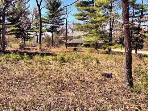 Tiny photo for Bldg 20 1-2 Greenway Crossing PV, Wisconsin Dells, WI 53965 (MLS # 1993671)
