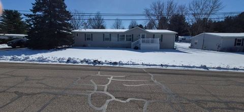 Photo of 248 Mesa View Drive, Baraboo, WI 53913 (MLS # 2020154)