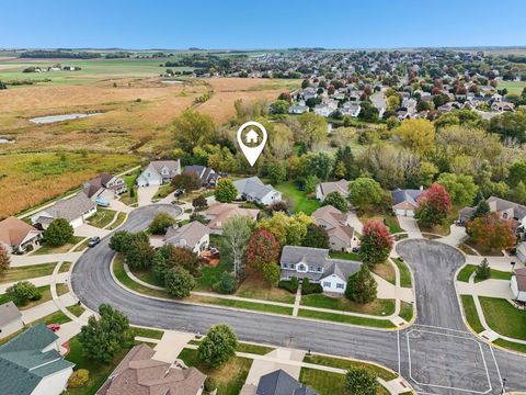 Photo of 919 Lochmoore Drive, Waunakee, WI 53597 (MLS # 2012535)