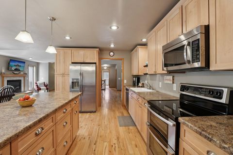 Tiny photo for 919 Lochmoore Drive, Waunakee, WI 53597 (MLS # 2012535)