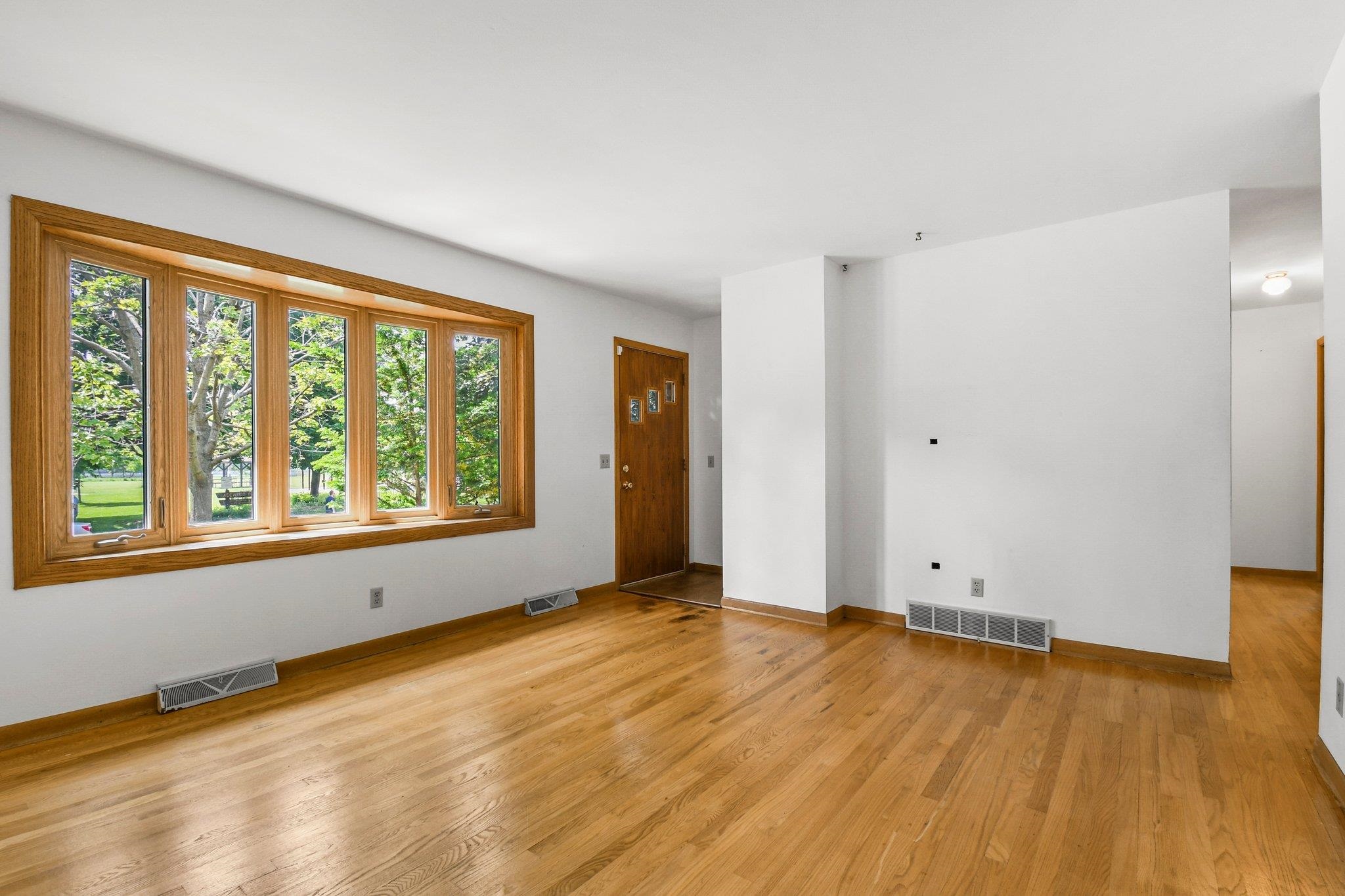 1401 Acewood Boulevard