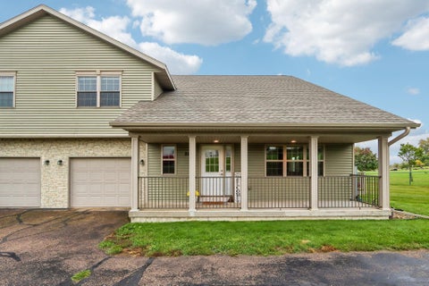Photo of 212 Hometown Avenue, Fall River, WI 53932 (MLS # 2033520)