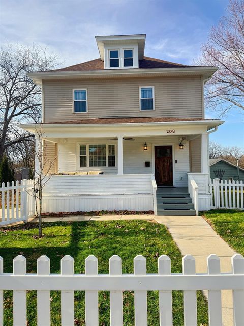 Photo of 208 Stoughton Road, Edgerton, WI 53534 (MLS # 2017949)