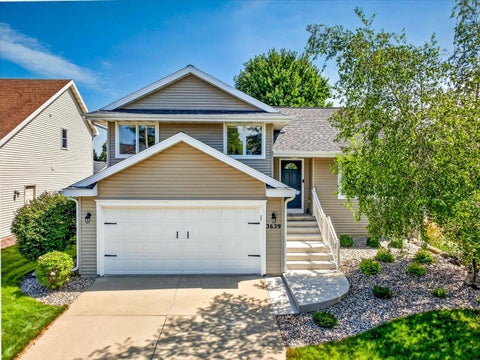 Photo of 3629 Turning Leaf Drive, Madison, WI 53719 (MLS # 2031724)