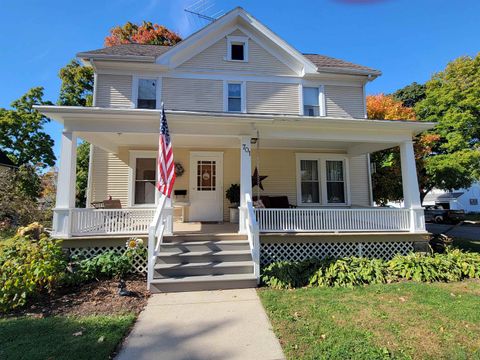 Photo of 701 E 2nd Avenue, Brodhead, WI 53520 (MLS # 2011097)