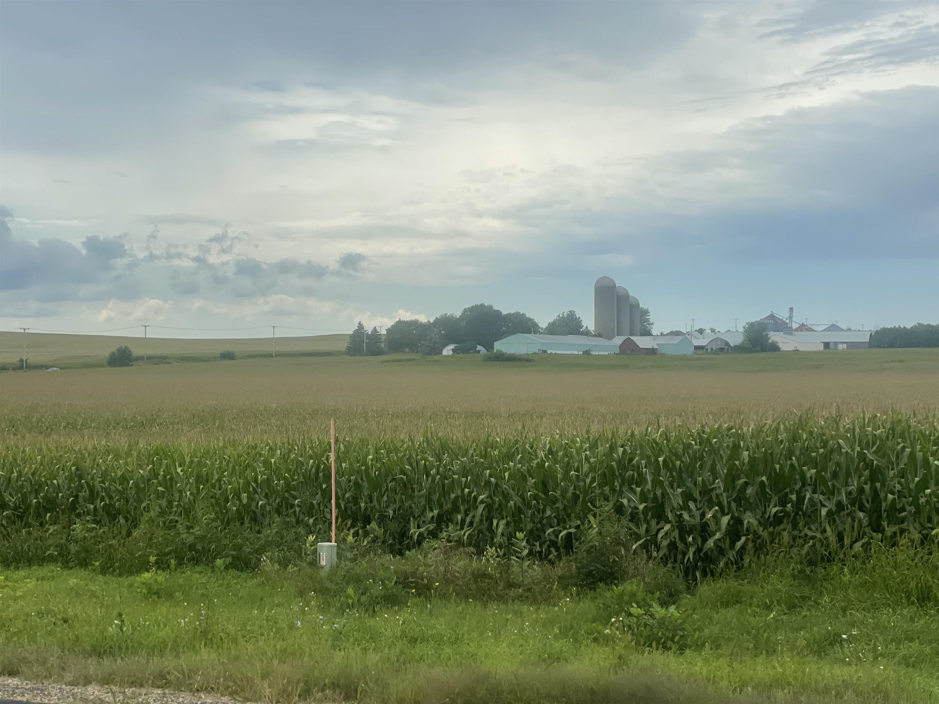 40 Acres Highway 60