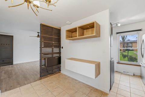 Tiny photo for 733 W 9th Avenue, Oshkosh, WI 54902 (MLS # 2020797)