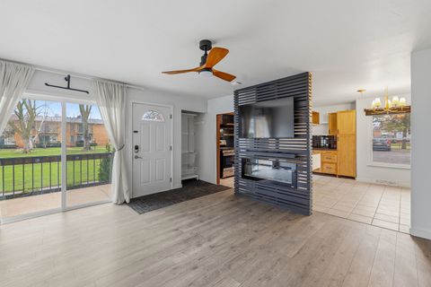 Tiny photo for 733 W 9th Avenue, Oshkosh, WI 54902 (MLS # 2020797)