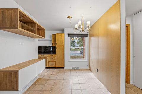 Tiny photo for 733 W 9th Avenue, Oshkosh, WI 54902 (MLS # 2020797)