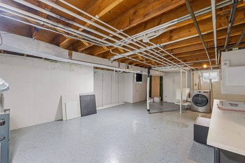 Tiny photo for 733 W 9th Avenue, Oshkosh, WI 54902 (MLS # 2020797)