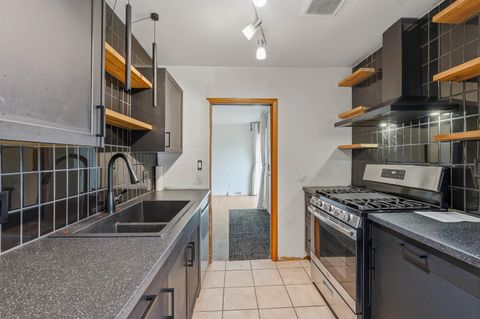 Tiny photo for 733 W 9th Avenue, Oshkosh, WI 54902 (MLS # 2020797)