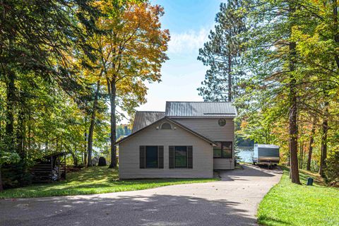 Photo of 2577W Garnet Street, Mercer, WI 54547 (MLS # 2010019)