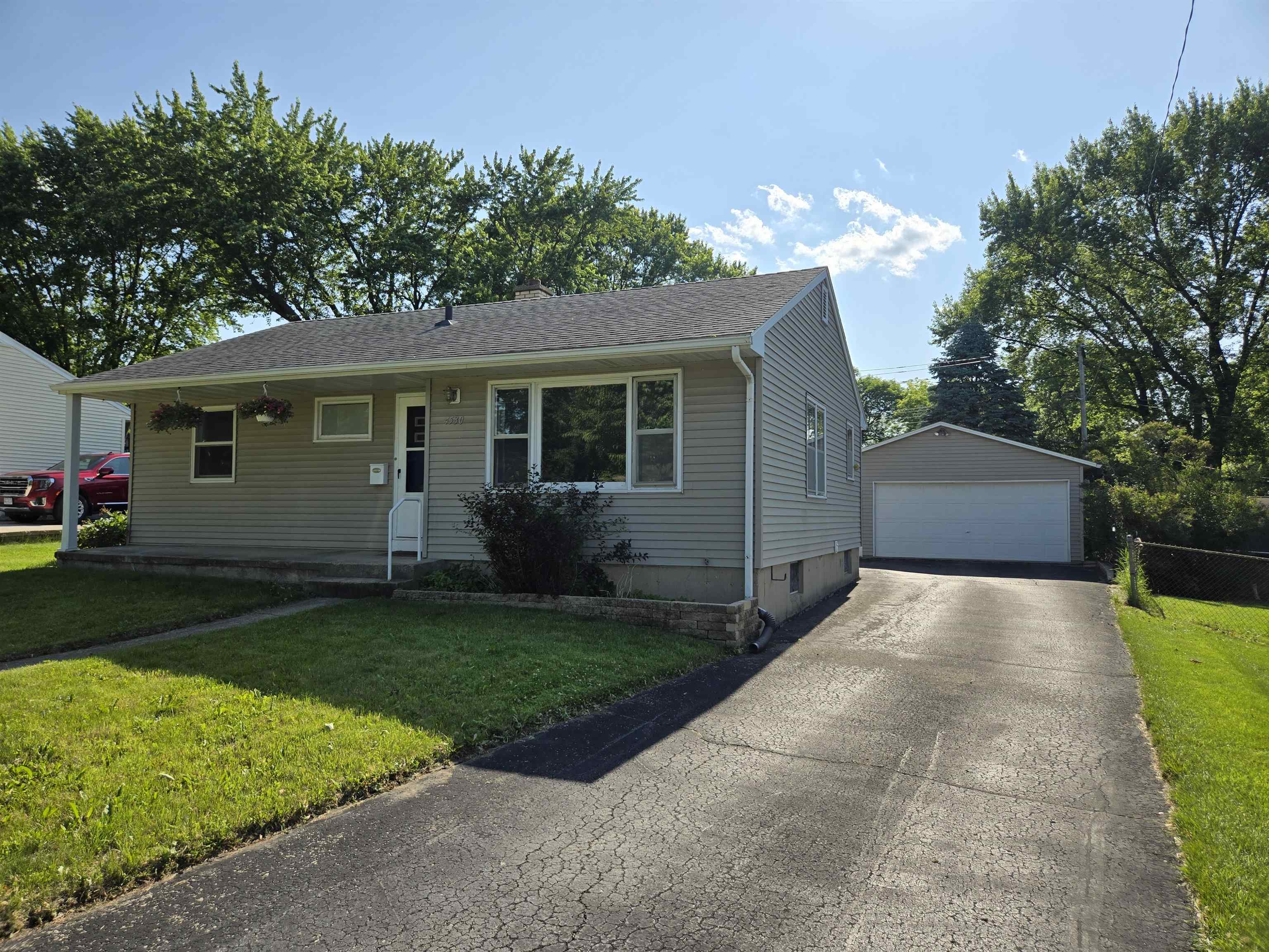 4530 Esch Lane