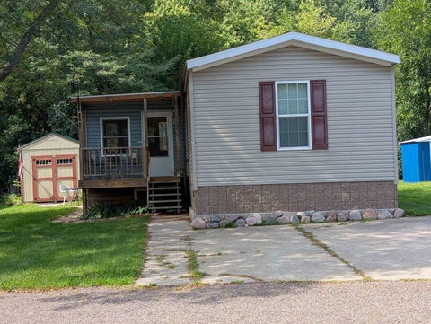Photo of W5655 State Road 33, La Crosse, WI 54601 (MLS # 2031044)