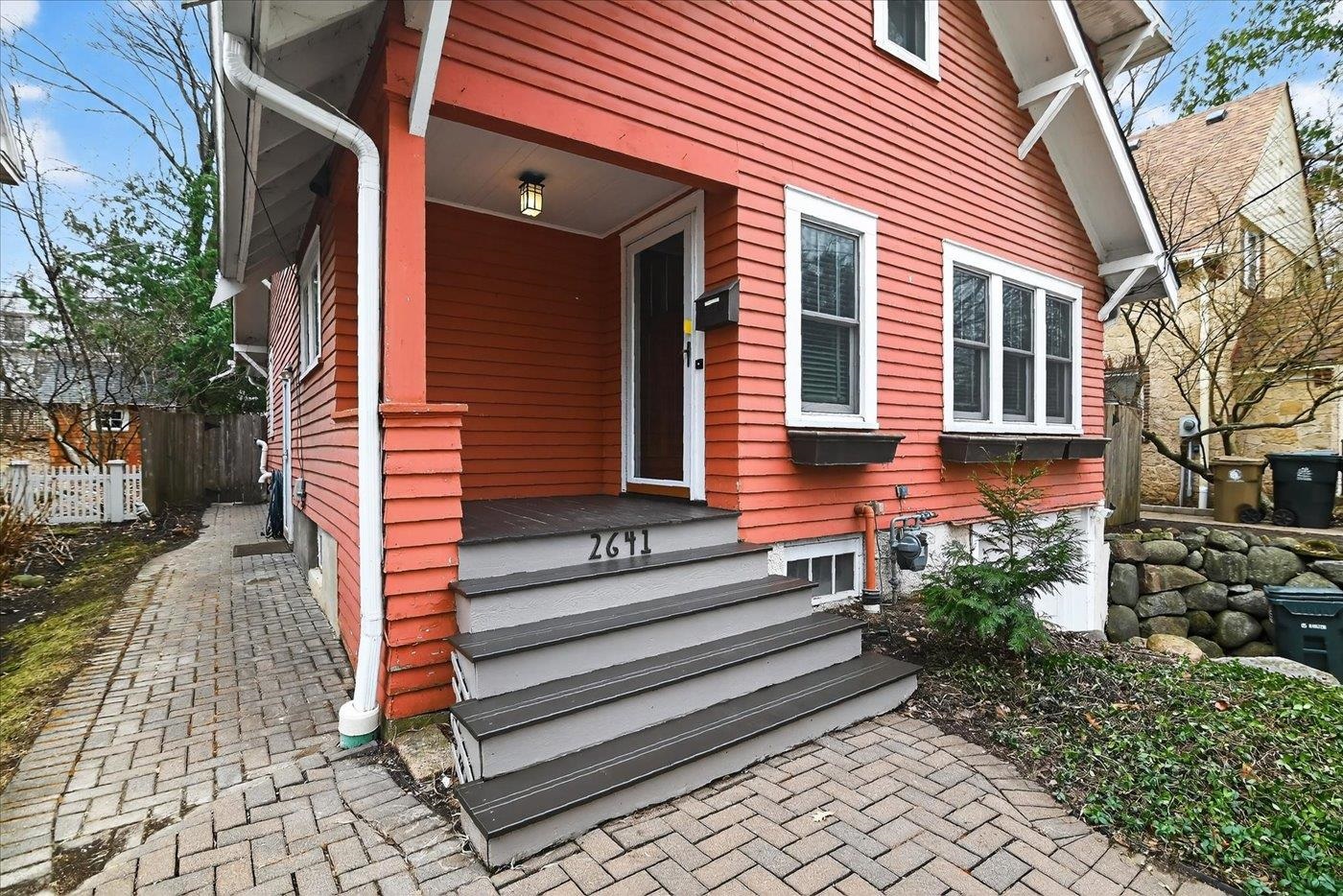 2641 Chamberlain Avenue