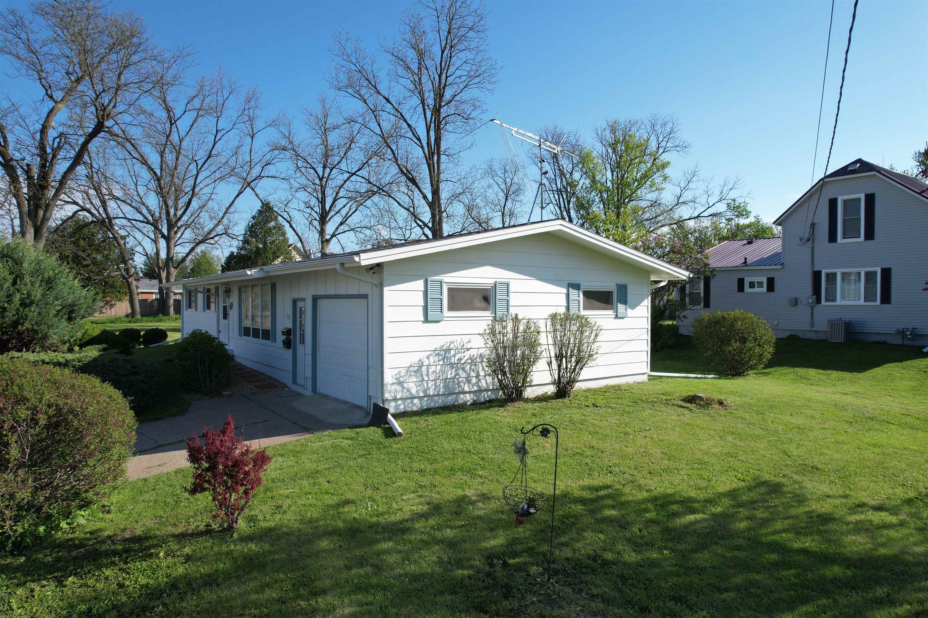 725 Lancaster Street