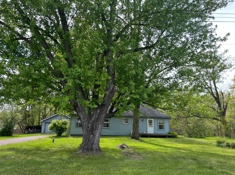Photo of 32792 3rd Street, Gotham, WI 53540 (MLS # 2023802)