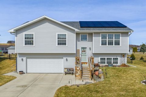 Photo of 430 White Spruce Avenue, Baraboo, WI 53913 (MLS # 2018353)