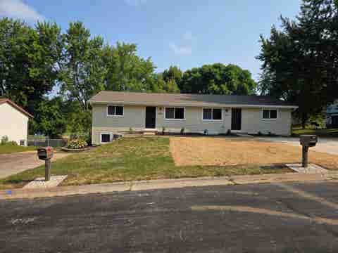 Photo of 5802-5804 Sauk Lane, McFarland, WI 53558 (MLS # 2029904)