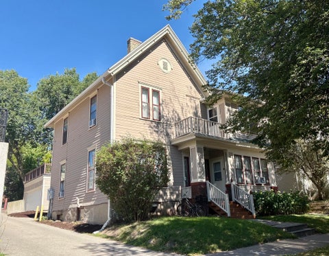 Photo of 18 W Gilman Street, Madison, WI 53703 (MLS # 2032800)