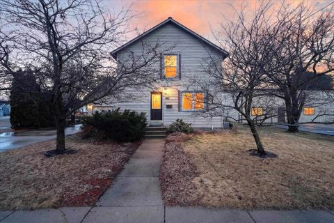 Photo of 1104 11th Street, Brodhead, WI 53520 (MLS # 2017175)