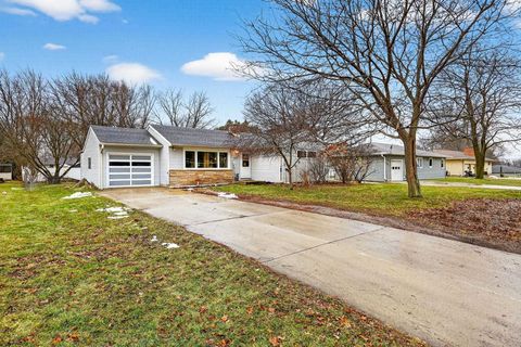 Photo of 239 E Spaulding Street, Watertown, WI 53098 (MLS # 2014415)