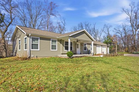 Photo of S1919 Whitetail Drive, Reedsburg, WI 53959 (MLS # 2024387)