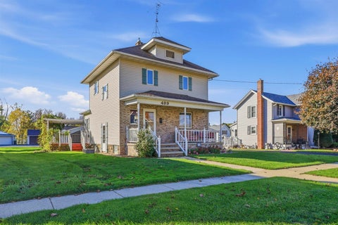 Photo of 439 N Walnut Street, Mayville, WI 53050 (MLS # 2035006)