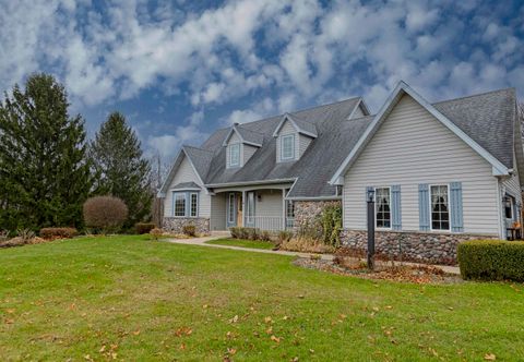 Tiny photo for 1819 W Aberdeen Drive, Janesville, WI 53545 (MLS # 2013031)