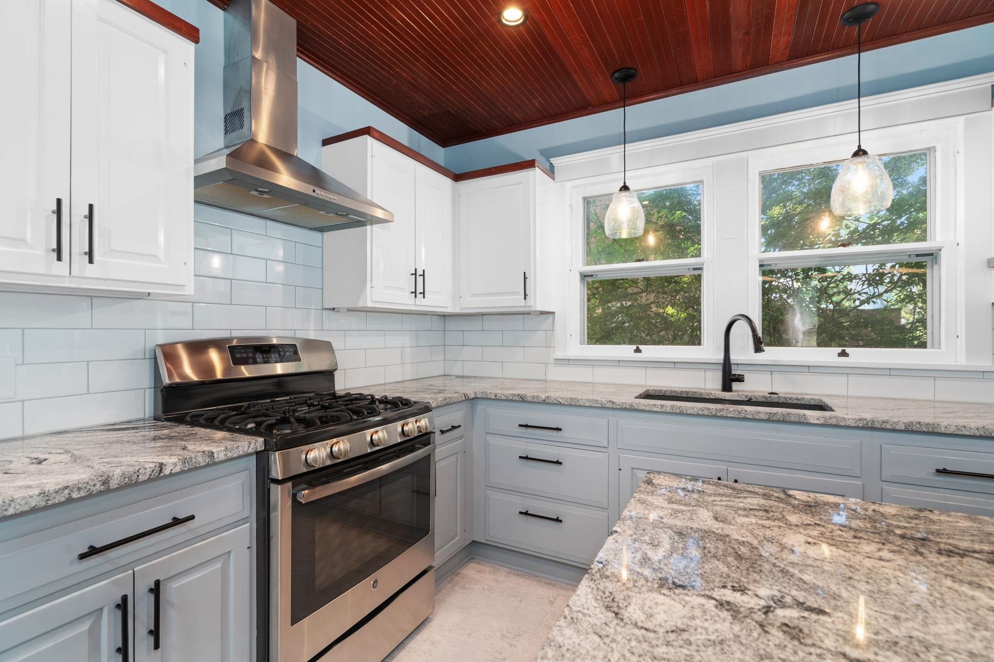 119 Garfield Avenue - Photo 3