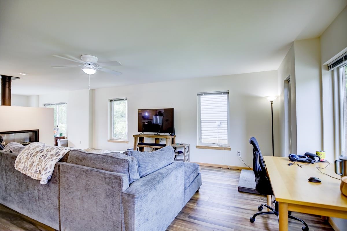2756/2758 Lyman Lane