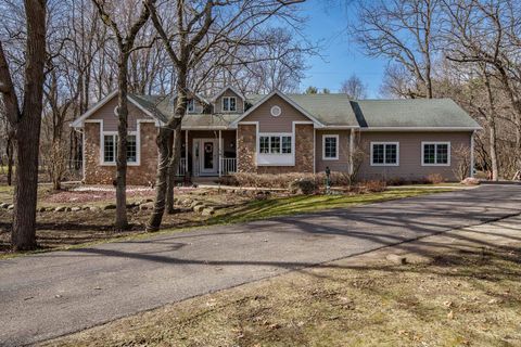 Photo of 4455 Pheasant Run, Janesville, WI 53546 (MLS # 2018437)